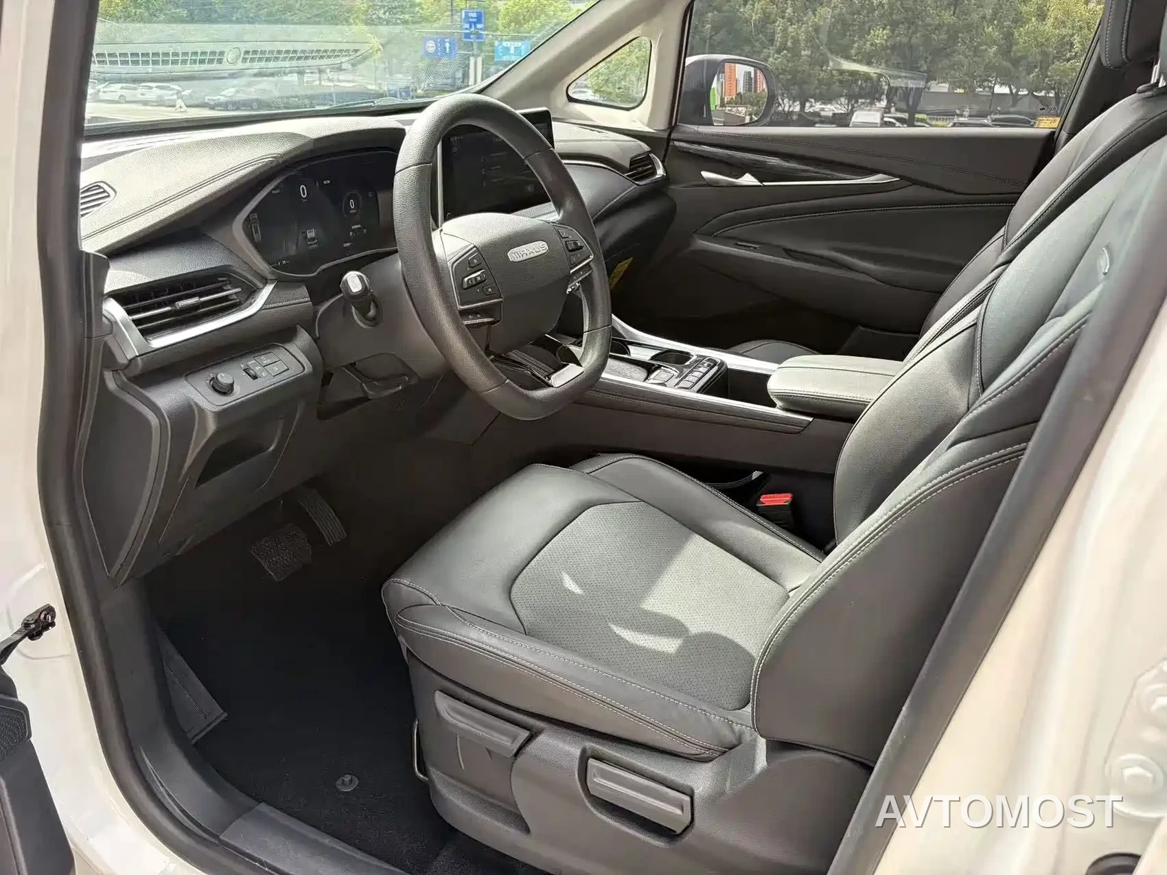 SAIC MAXUS EUNIQ 5 2022 Elite Edition 6-seater — фото 8