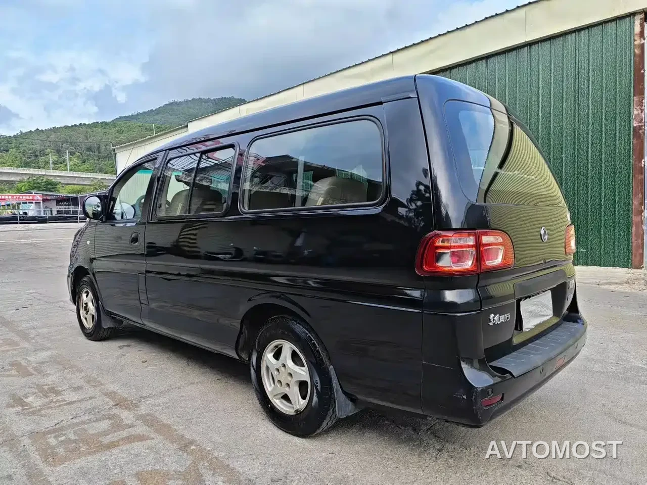 Dongfeng Fengxing Lingzhi New Energy 2020 Comfort 9-Seater — фото 4