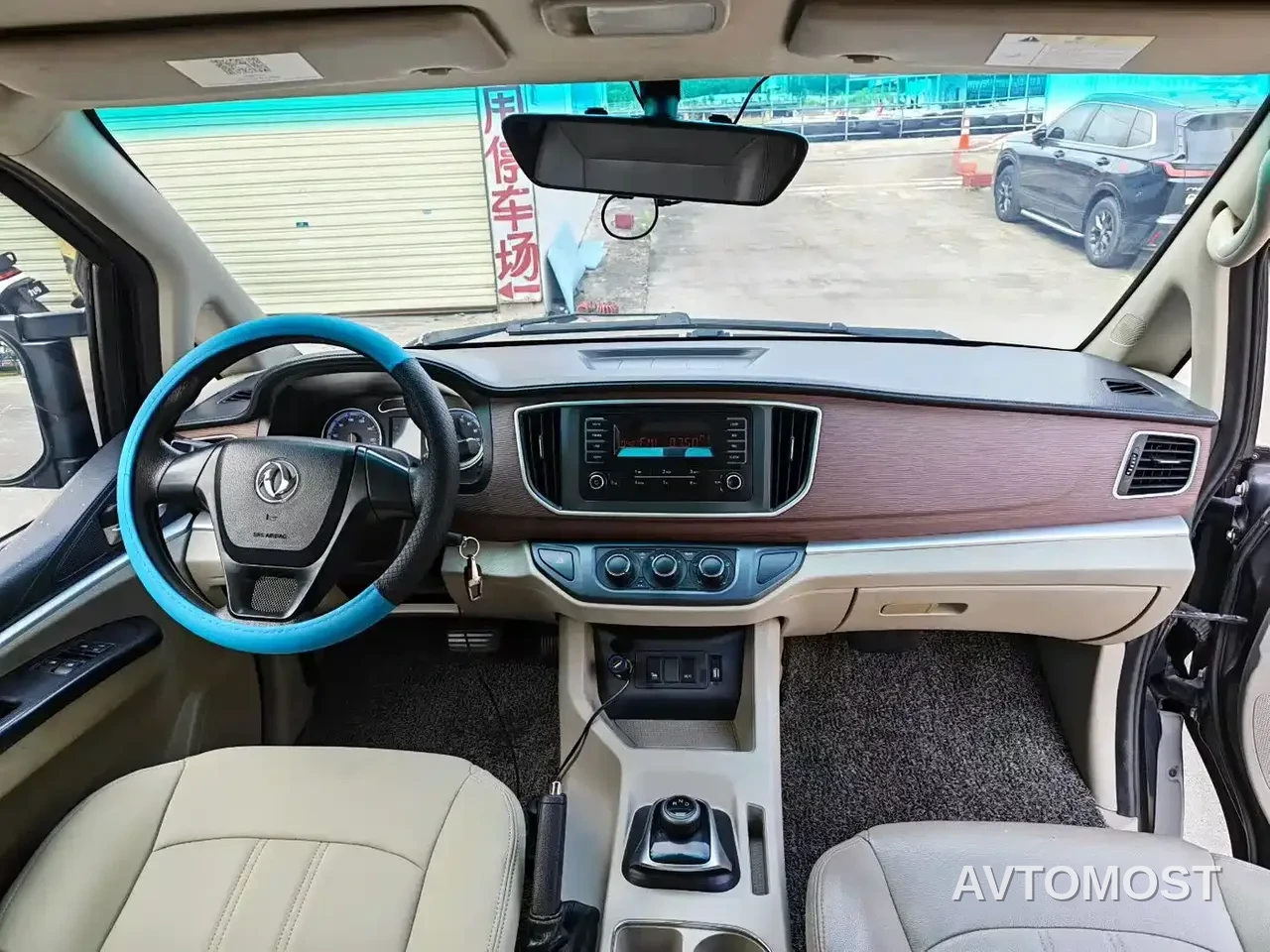 Dongfeng Fengxing Lingzhi New Energy 2020 Comfort 9-Seater — фото 6