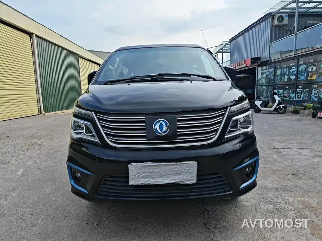 Dongfeng Fengxing Lingzhi New Energy 2020 Comfort 9-Seater — фото 8