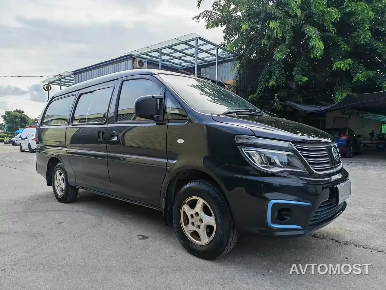 Dongfeng Fengxing Lingzhi New Energy 2020 Comfort 9-Seater — фото 9