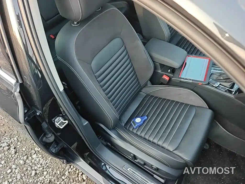 Volkswagen Magotan 2020 330TSI DSG Luxury — фото 25