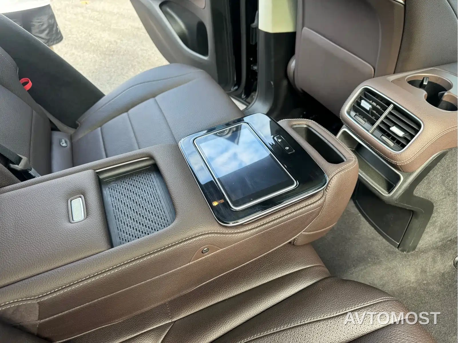 Mercedes-Benz GLE 2021 GLE 350 4MATIC Luxury — фото 11