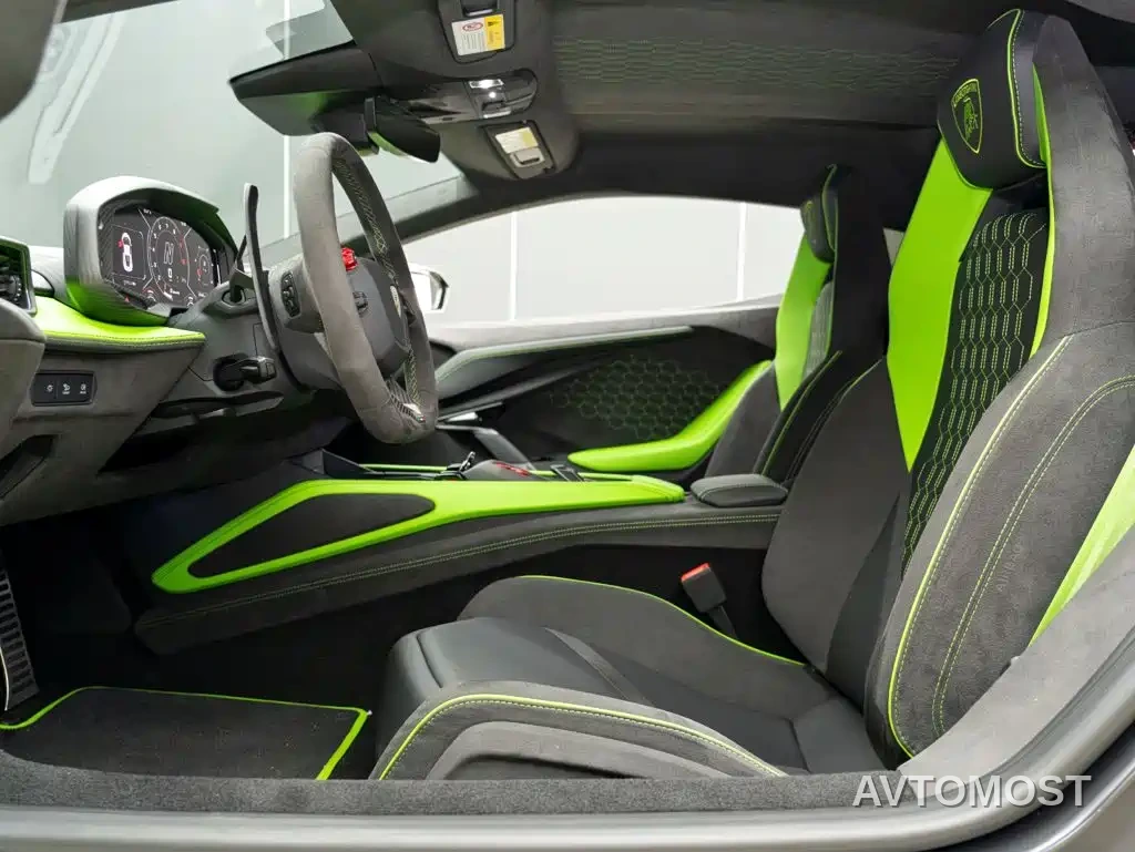Lamborghini Revuelto 2023 6.5L PHEV Standard — фото 11
