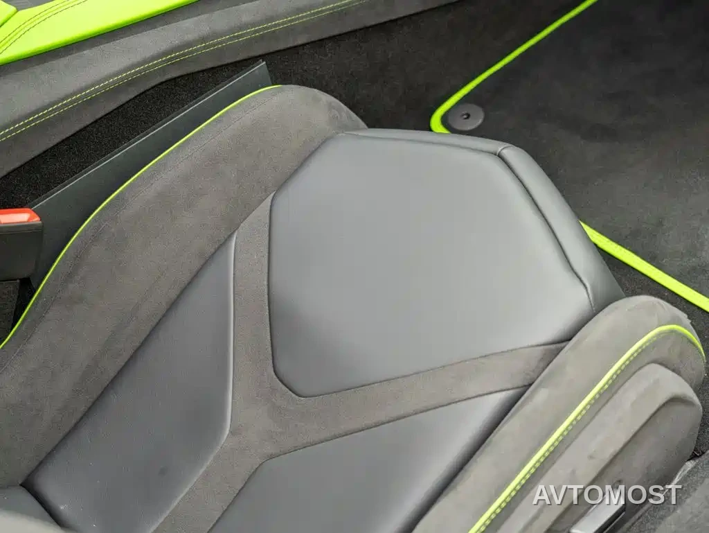 Lamborghini Revuelto 2023 6.5L PHEV Standard — фото 17