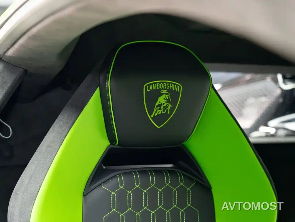 Lamborghini Revuelto 2023 6.5L PHEV Standard — фото 18