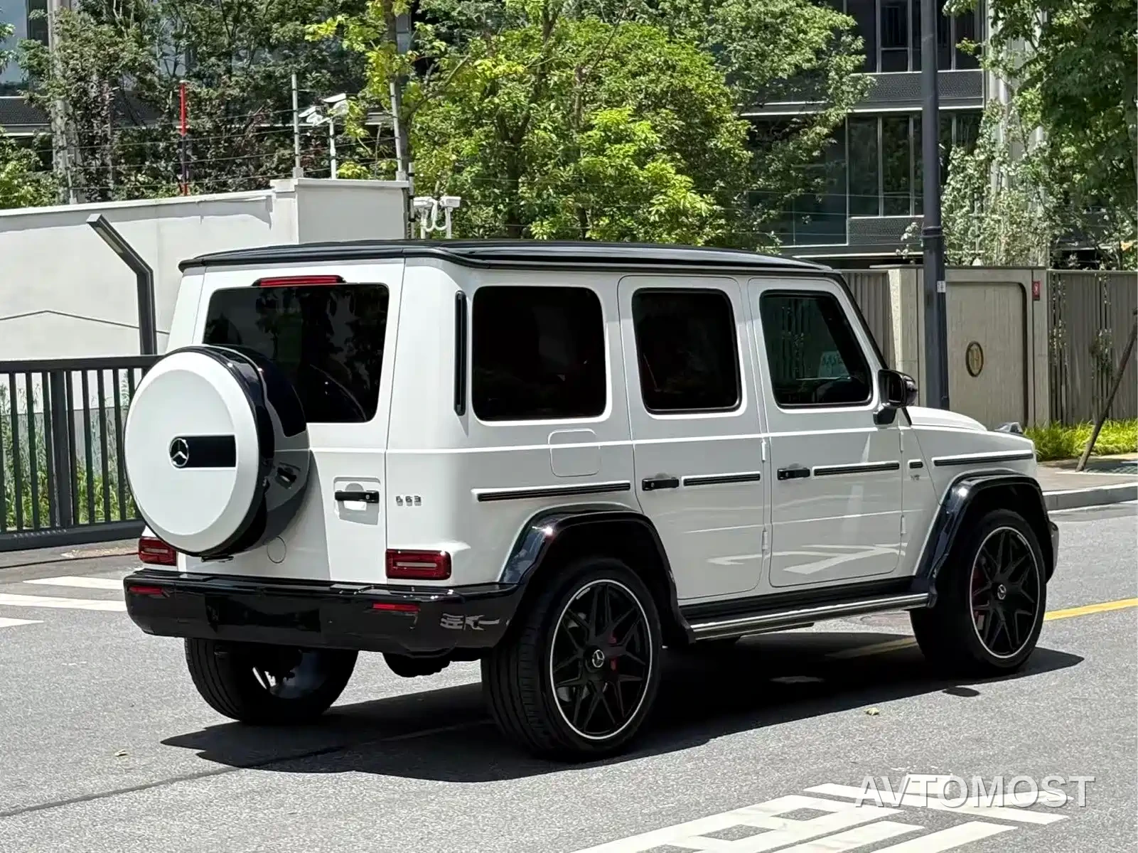 Mercedes-Benz G-Class 2022 G 500 — фото 4
