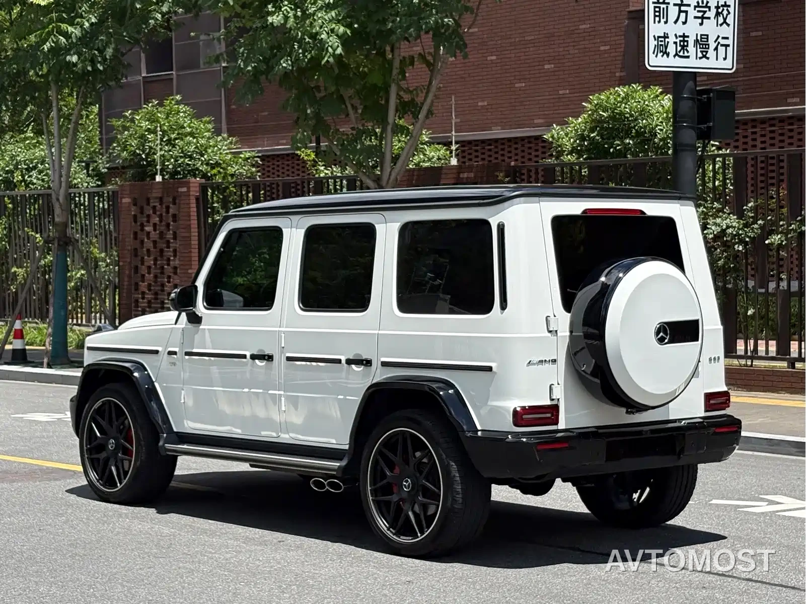 Mercedes-Benz G-Class 2022 G 500 — фото 6