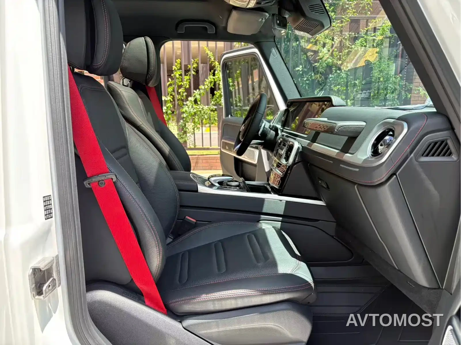 Mercedes-Benz G-Class 2022 G 500 — фото 13