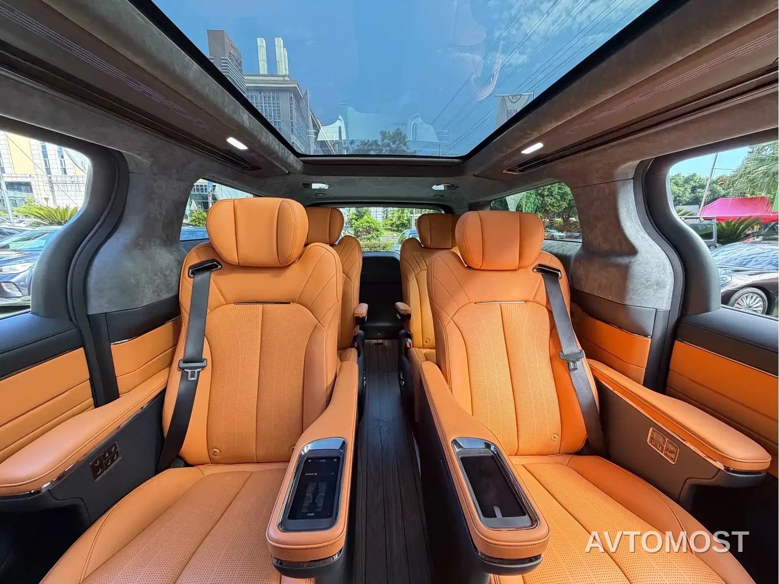 Geely Galaxy Yizhen L380 2024 140kWh 6-Seater AWD Ultra — фото 9