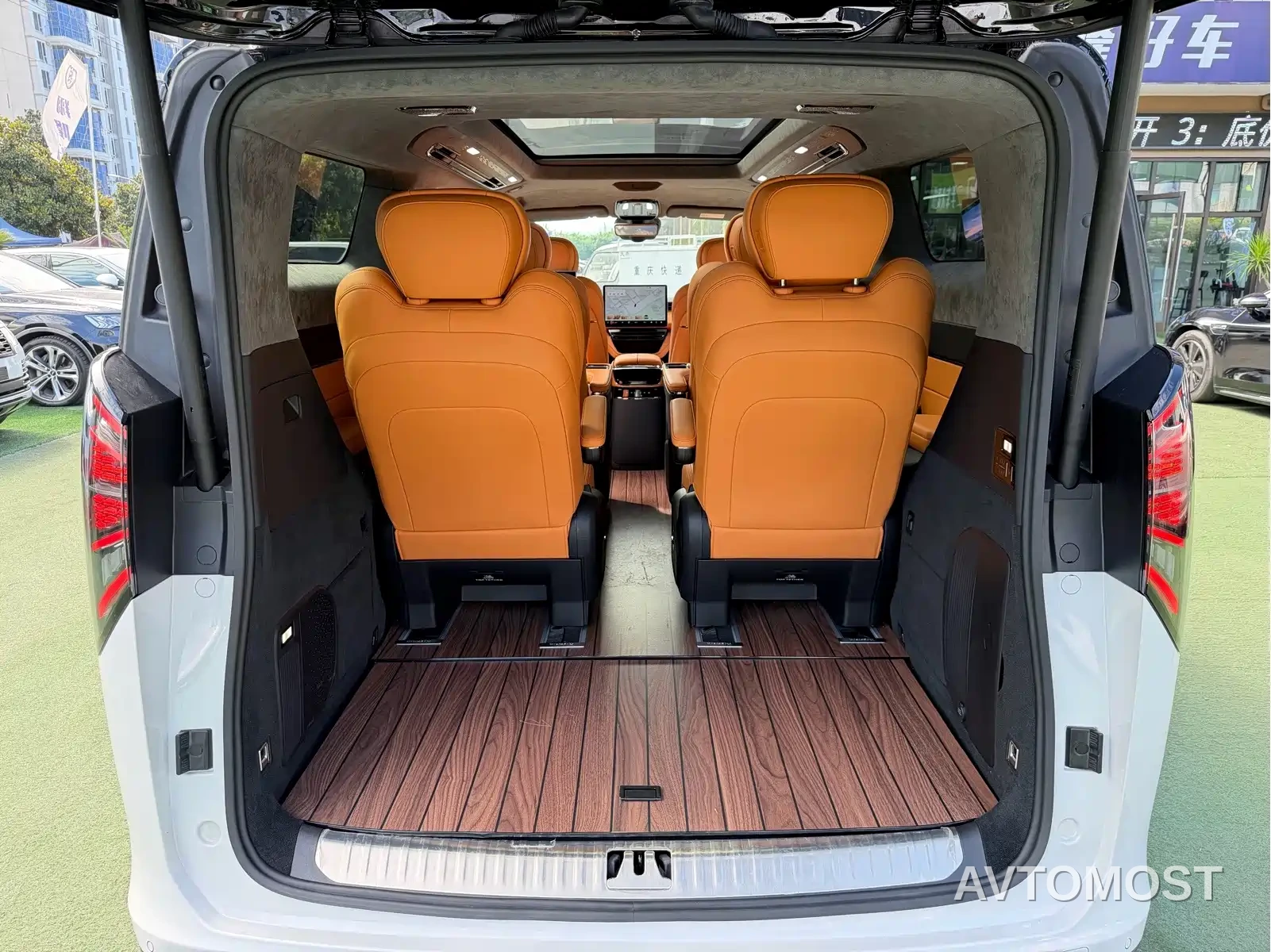 Geely Galaxy Yizhen L380 2024 140kWh 6-Seater AWD Ultra — фото 21