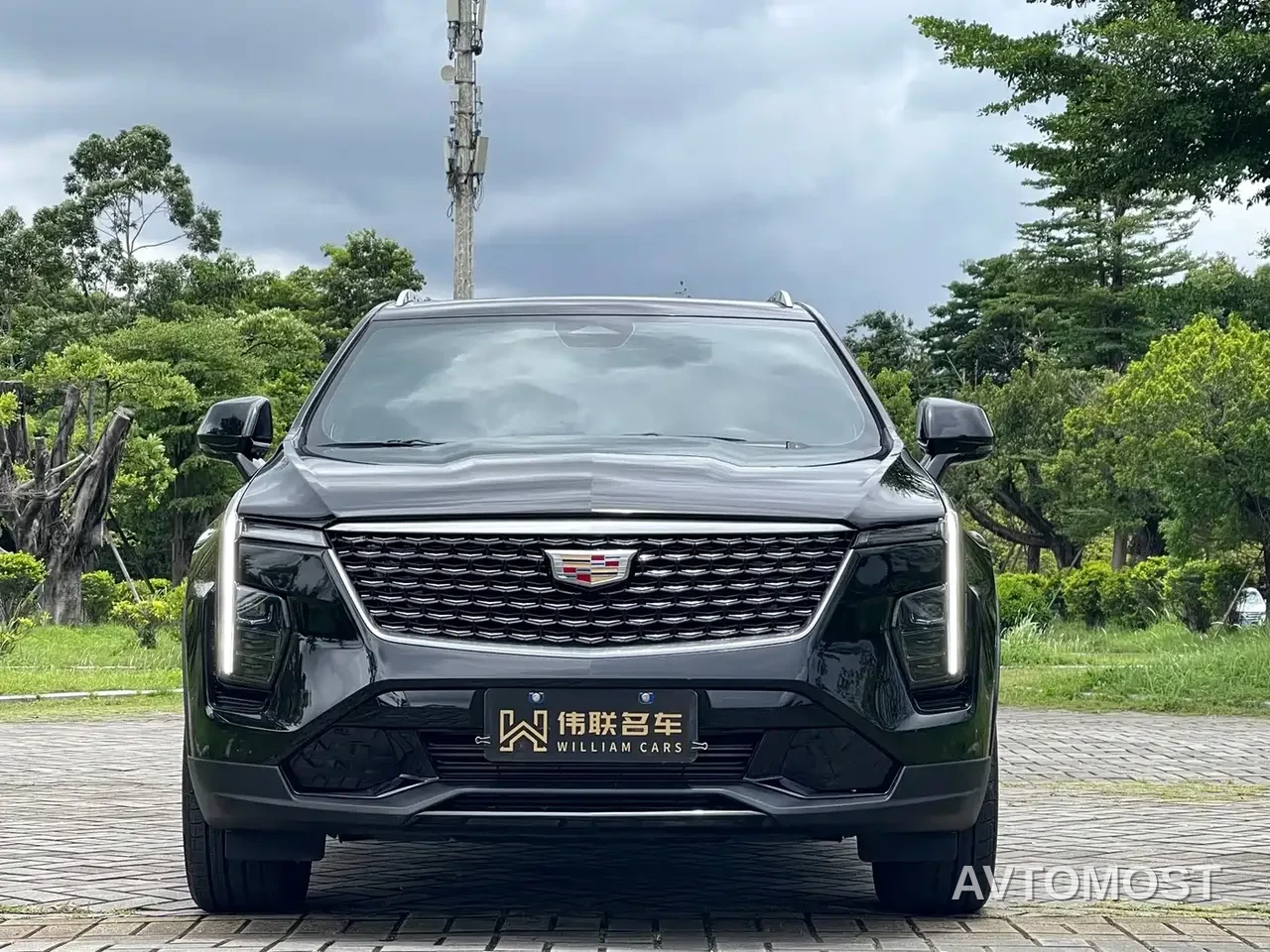 Cadillac XT4 2026 Model Luxury Type — фото 2