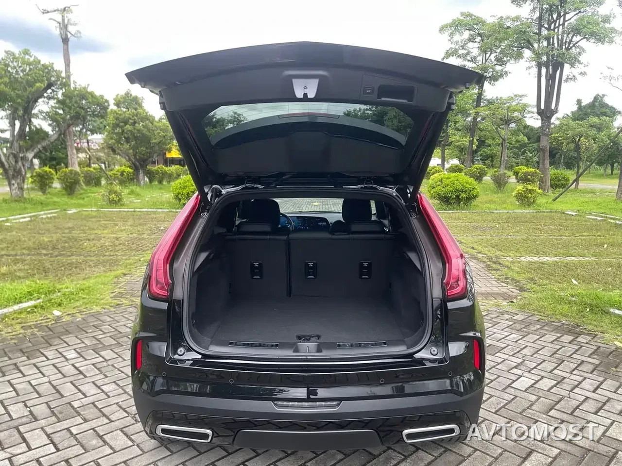 Cadillac XT4 2026 Model Luxury Type — фото 19