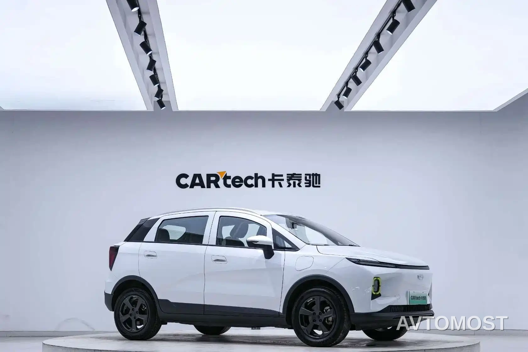 Geely Geometry E Firefly 2022 320KM Well-behaved Tiger 4-seater — фото 6