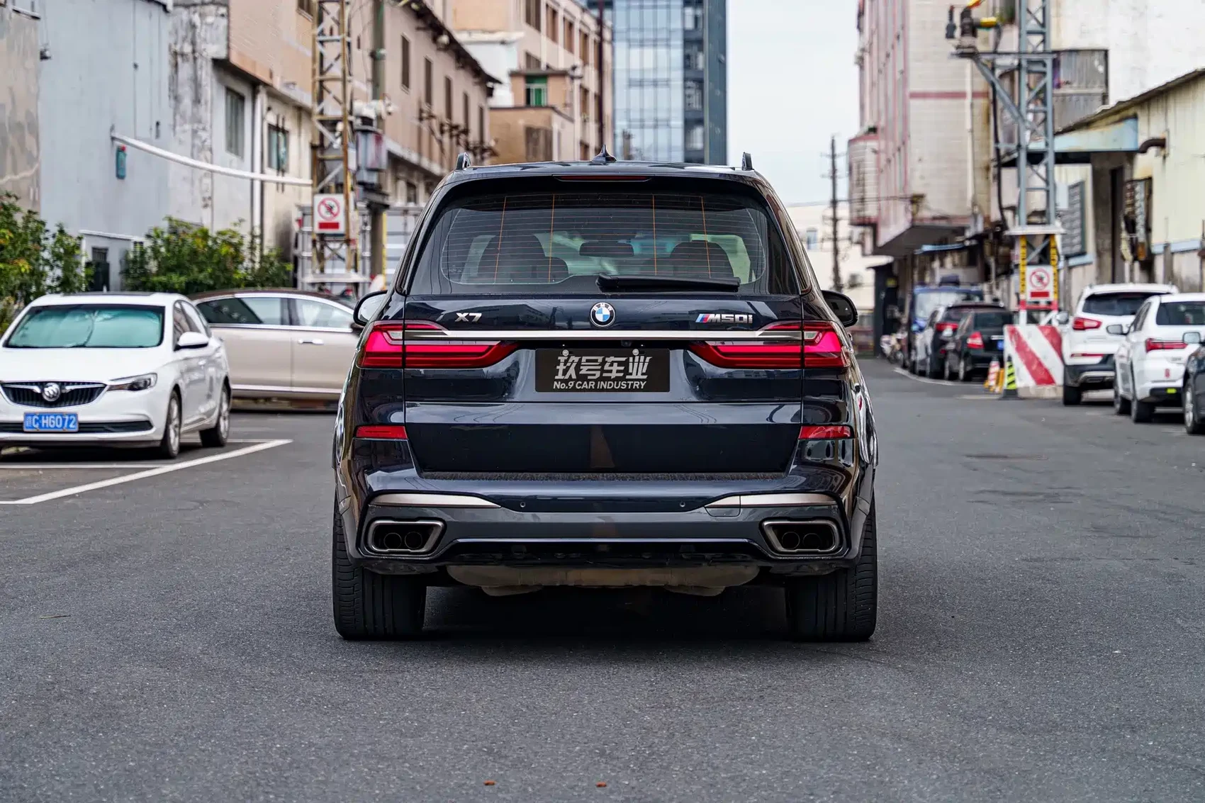 BMW X7 2022 xDrive M50i — фото 4