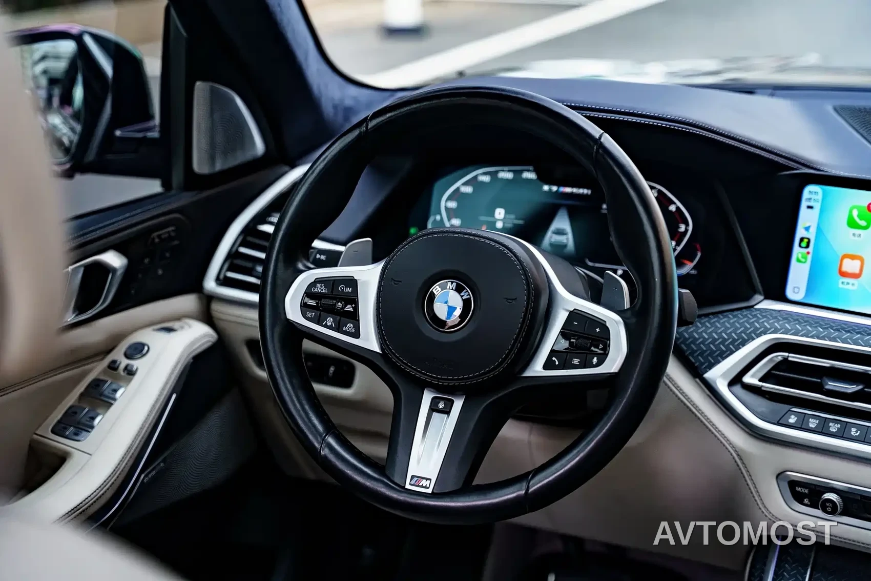 BMW X7 2022 xDrive M50i — фото 10