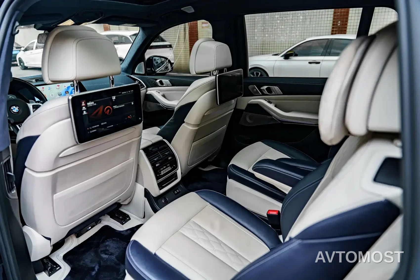 BMW X7 2022 xDrive M50i — фото 15