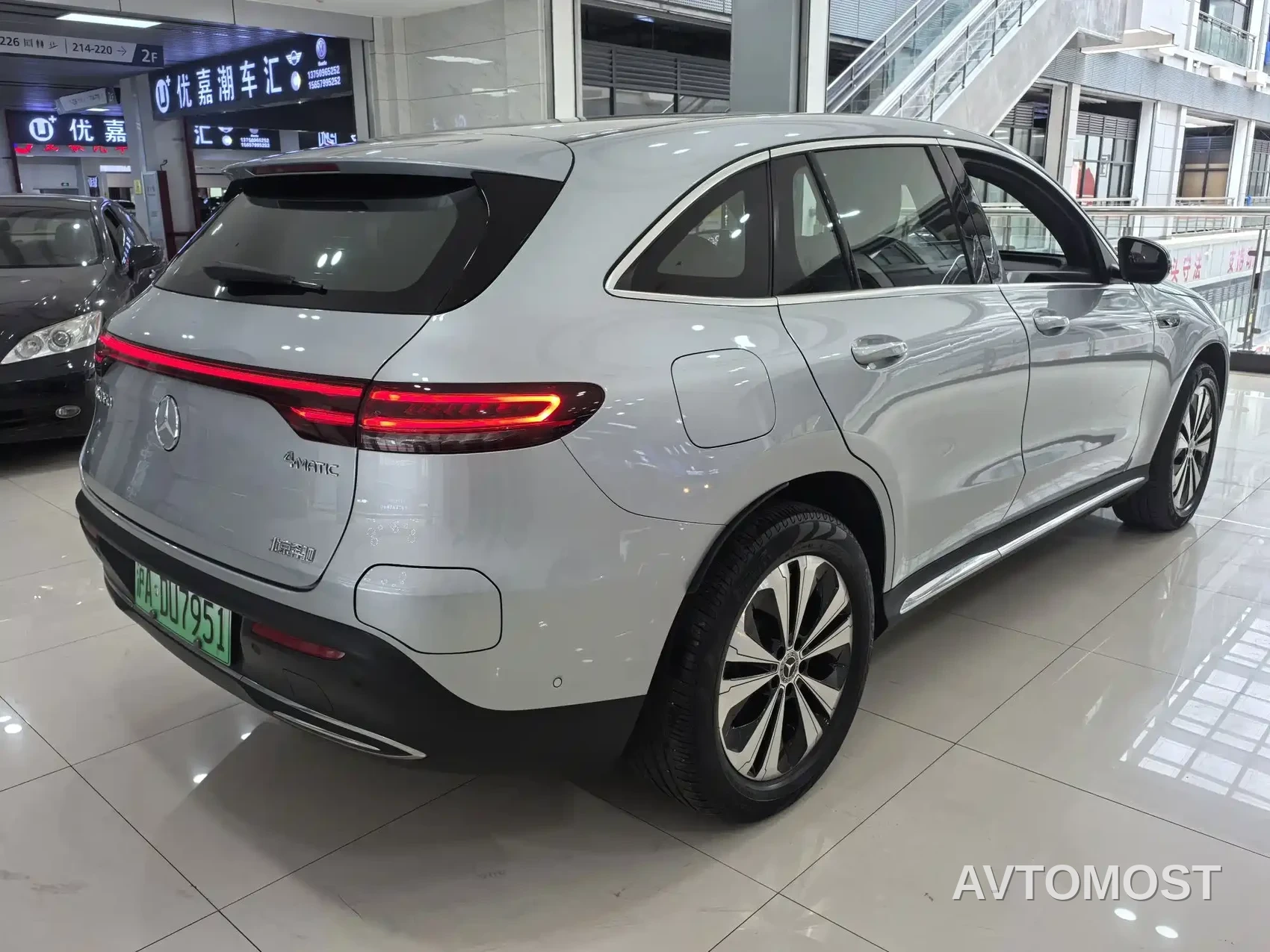 Mercedes-Benz EQC 2021 EQC 350 4MATIC — фото 12