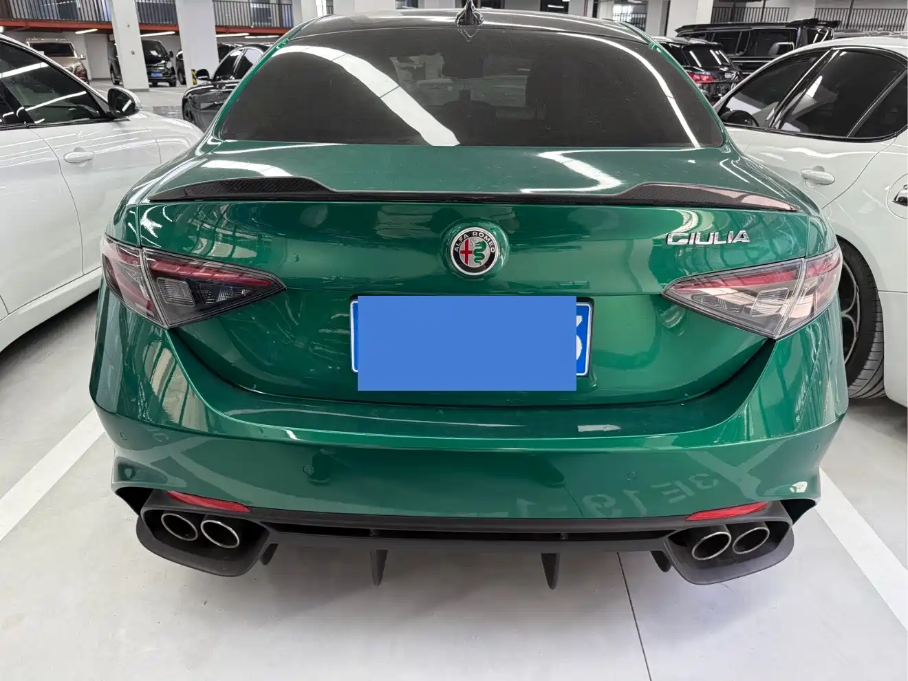 Alfa Romeo Giulia 2022 2.9T Quadrifoglio — фото 14