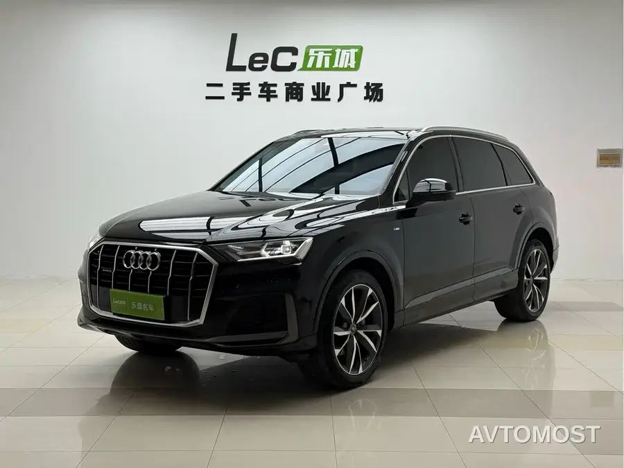 Audi Q7 2023 55 TFSI quattro S line Sport