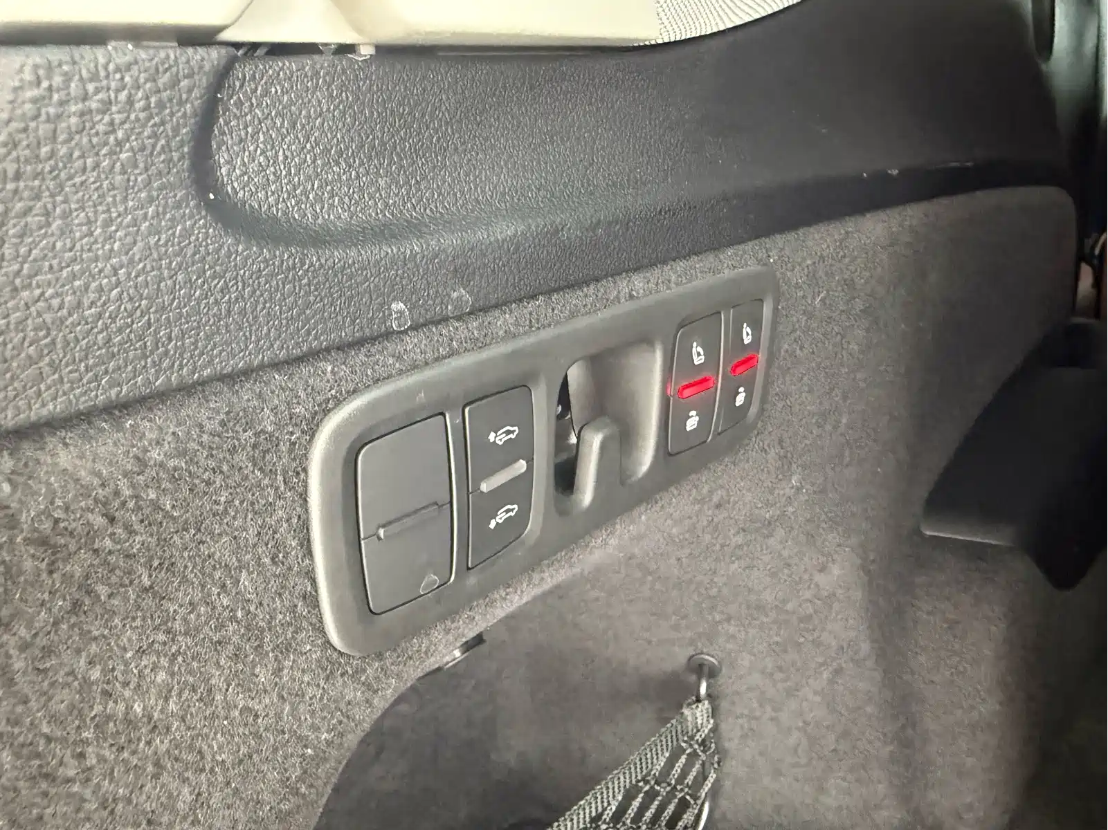 Audi Q7 2023 55 TFSI quattro S line Sport — фото 23