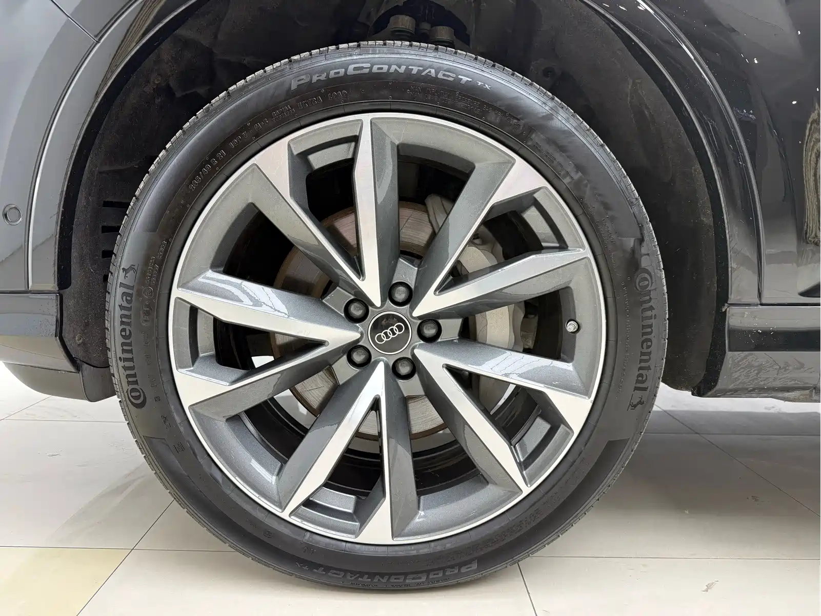 Audi Q7 2023 55 TFSI quattro S line Sport — фото 24