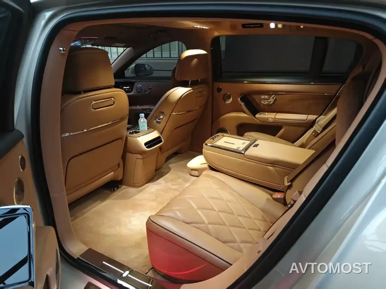 Zunjie S800 2025 Model Extended Range Starlight Premium Edition 5-Seater — фото 3