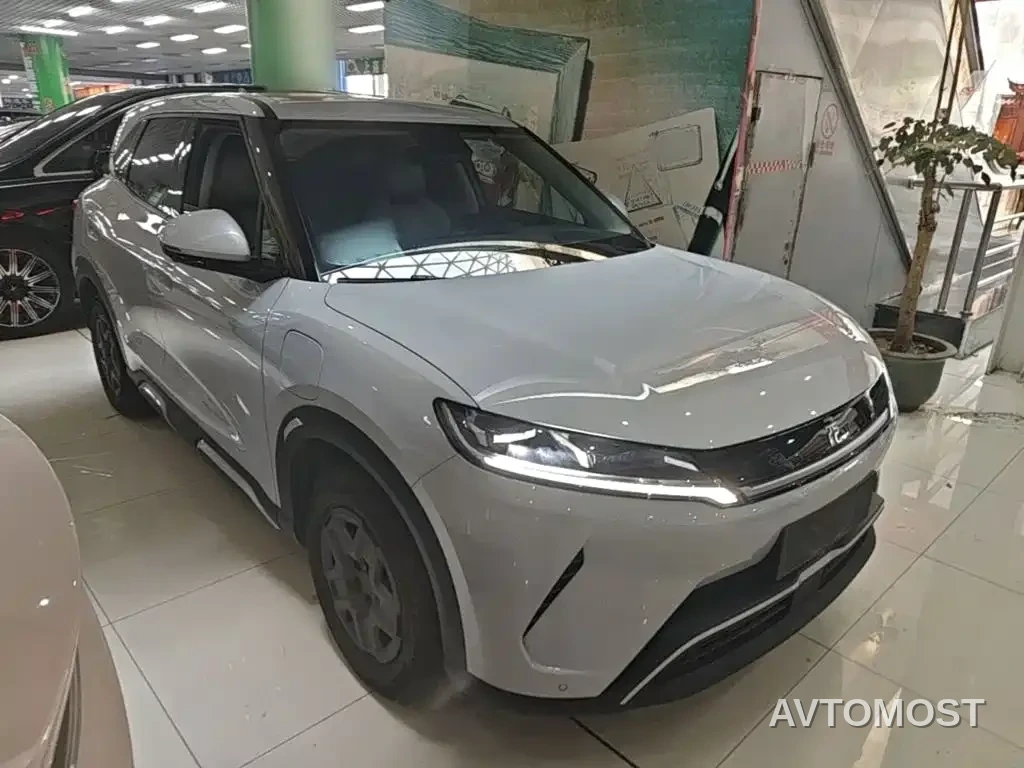 BYD Yuan UP 2025 Model 301KM Navigator — фото 4