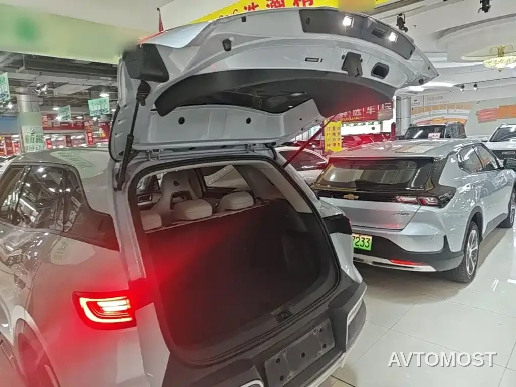 BYD Yuan UP 2025 Model 301KM Navigator — фото 18
