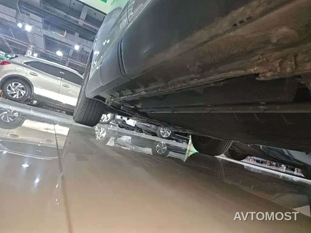 BYD Yuan UP 2025 Model 301KM Navigator — фото 21
