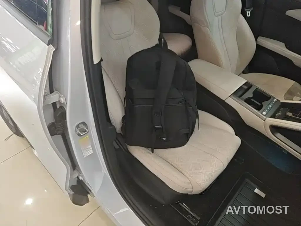 BYD Yuan UP 2025 Model 301KM Navigator — фото 24