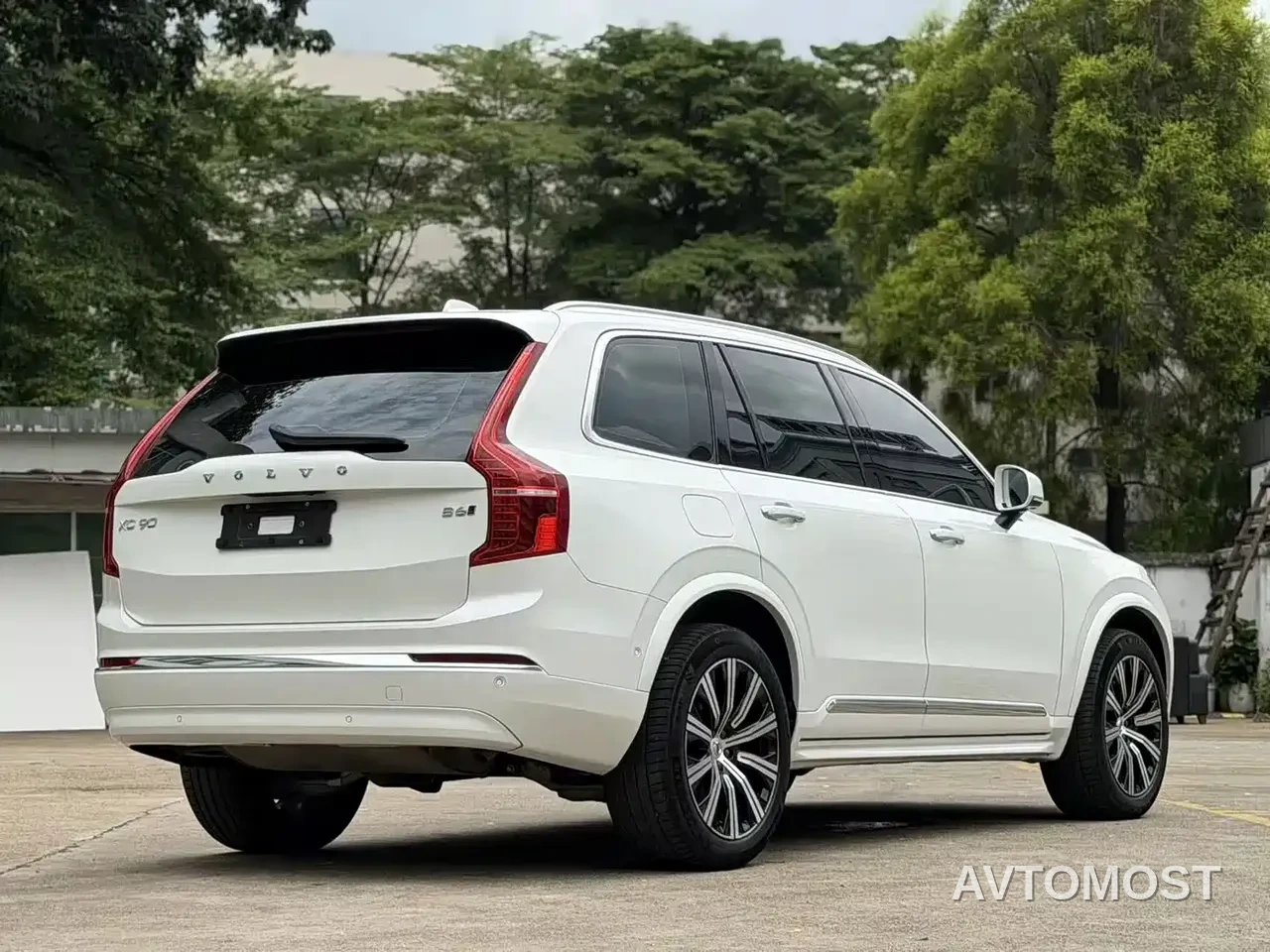 Volvo XC90 2023 B6 Smart Elegance Luxury Edition 7-Seater — фото 13