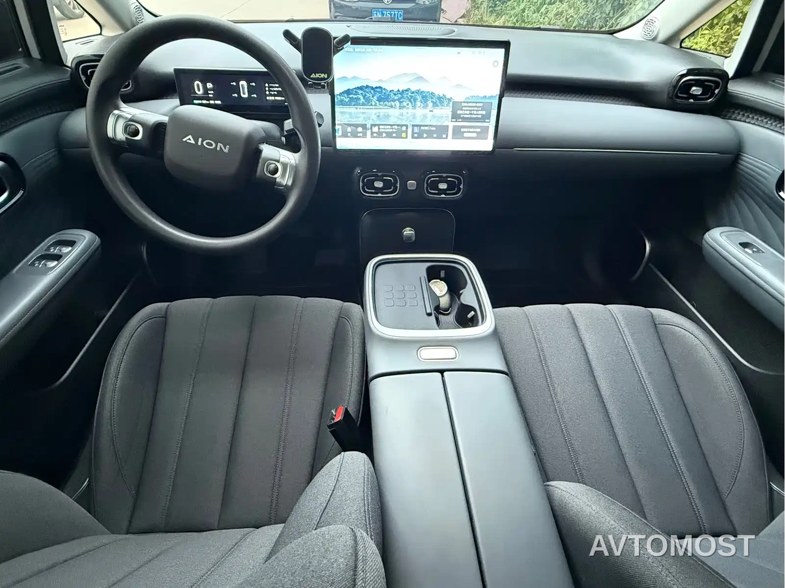 AION UT 2025 Model 330 Starlight Edition — фото 8