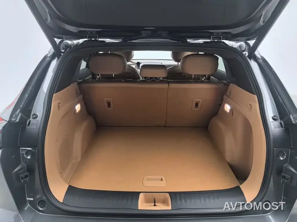 Dongfeng Aeolus L8 2025 Plug-in Hybrid — фото 15