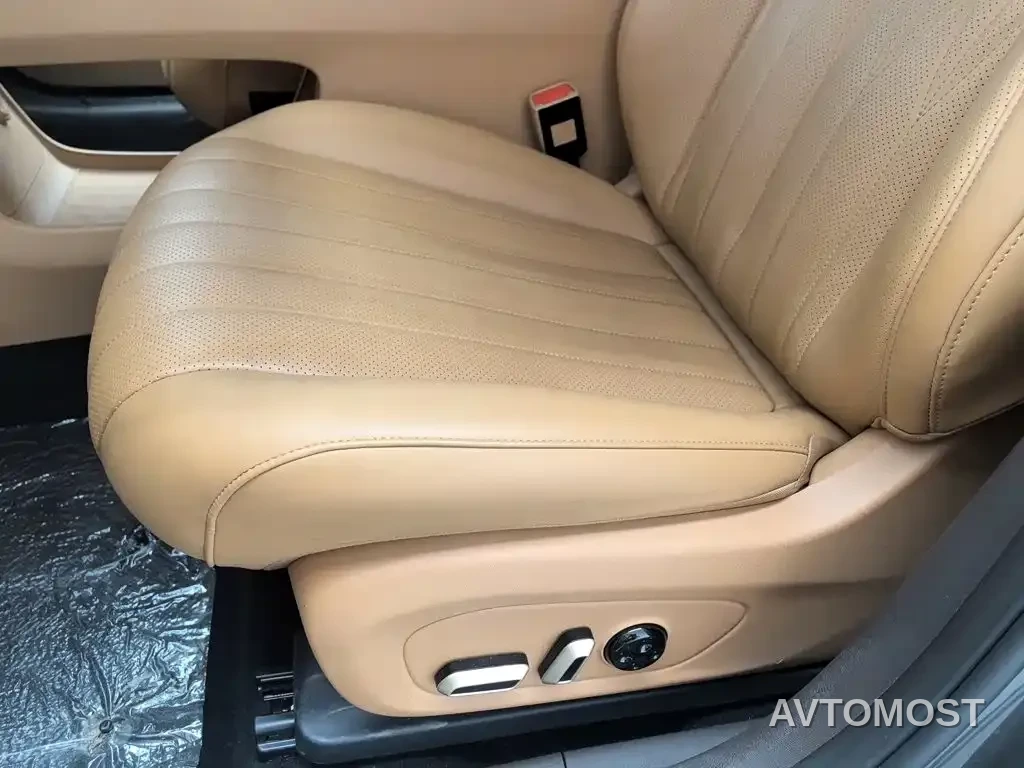 Dongfeng Aeolus L8 2025 Plug-in Hybrid — фото 19