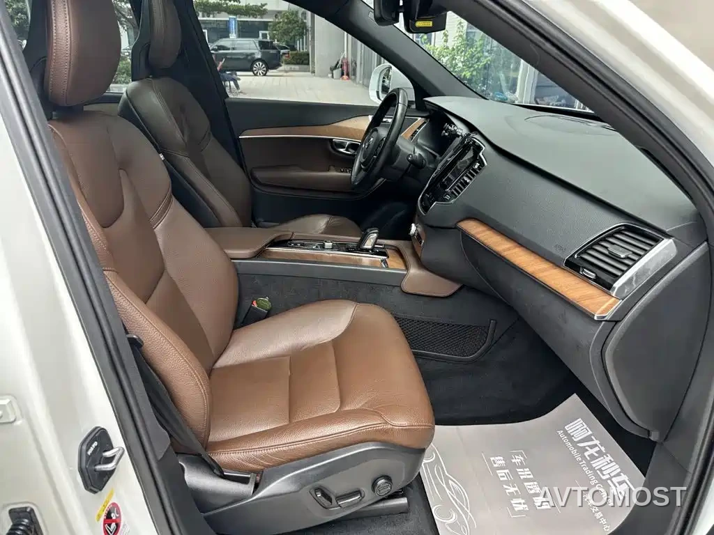 Volvo XC90 2021 B6 Smart Comfort Luxury 7-seater — фото 8