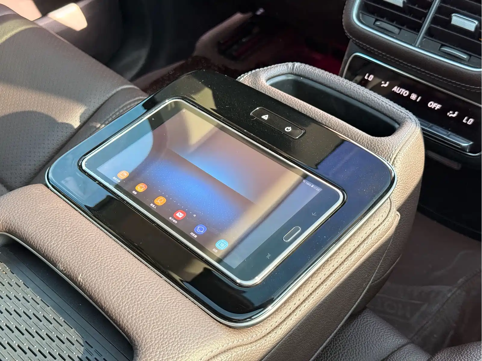 Mercedes-Benz GLS 2021 GLS 400 4MATIC — фото 8