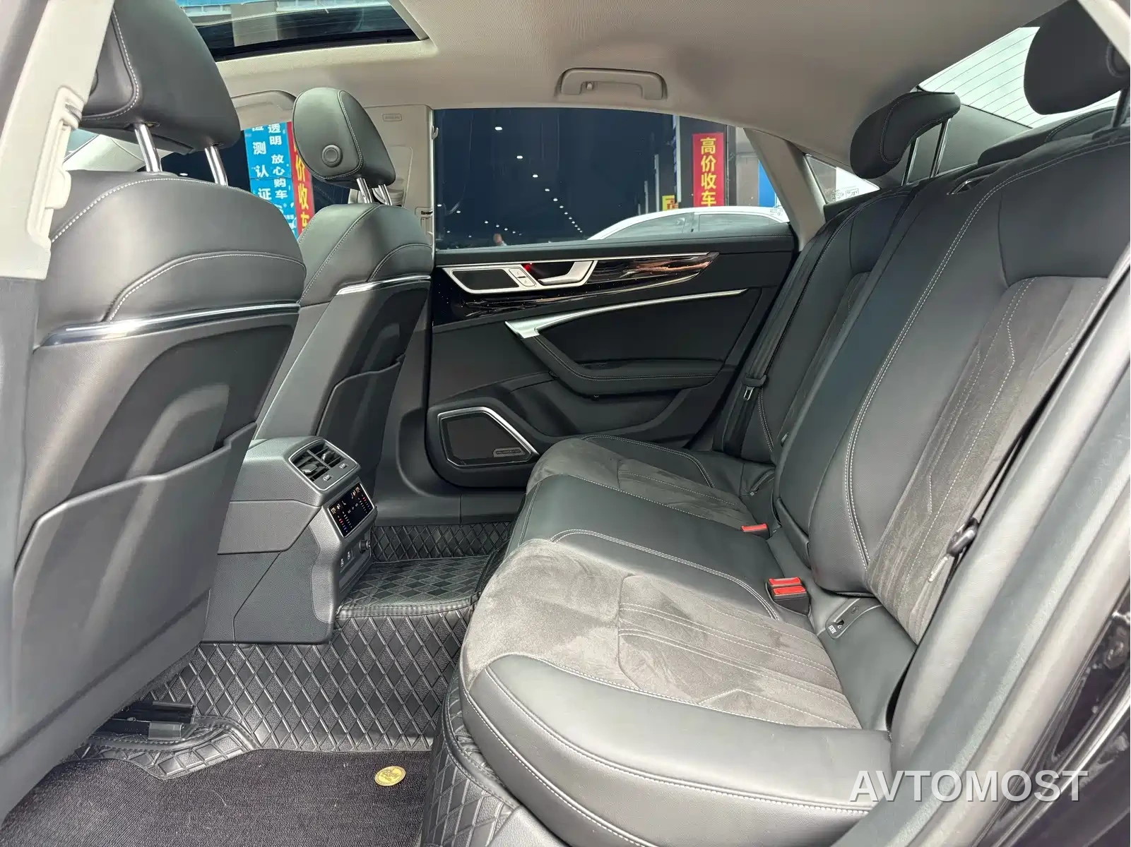 Audi A7L 2024 45 TFSI Luxury — фото 16