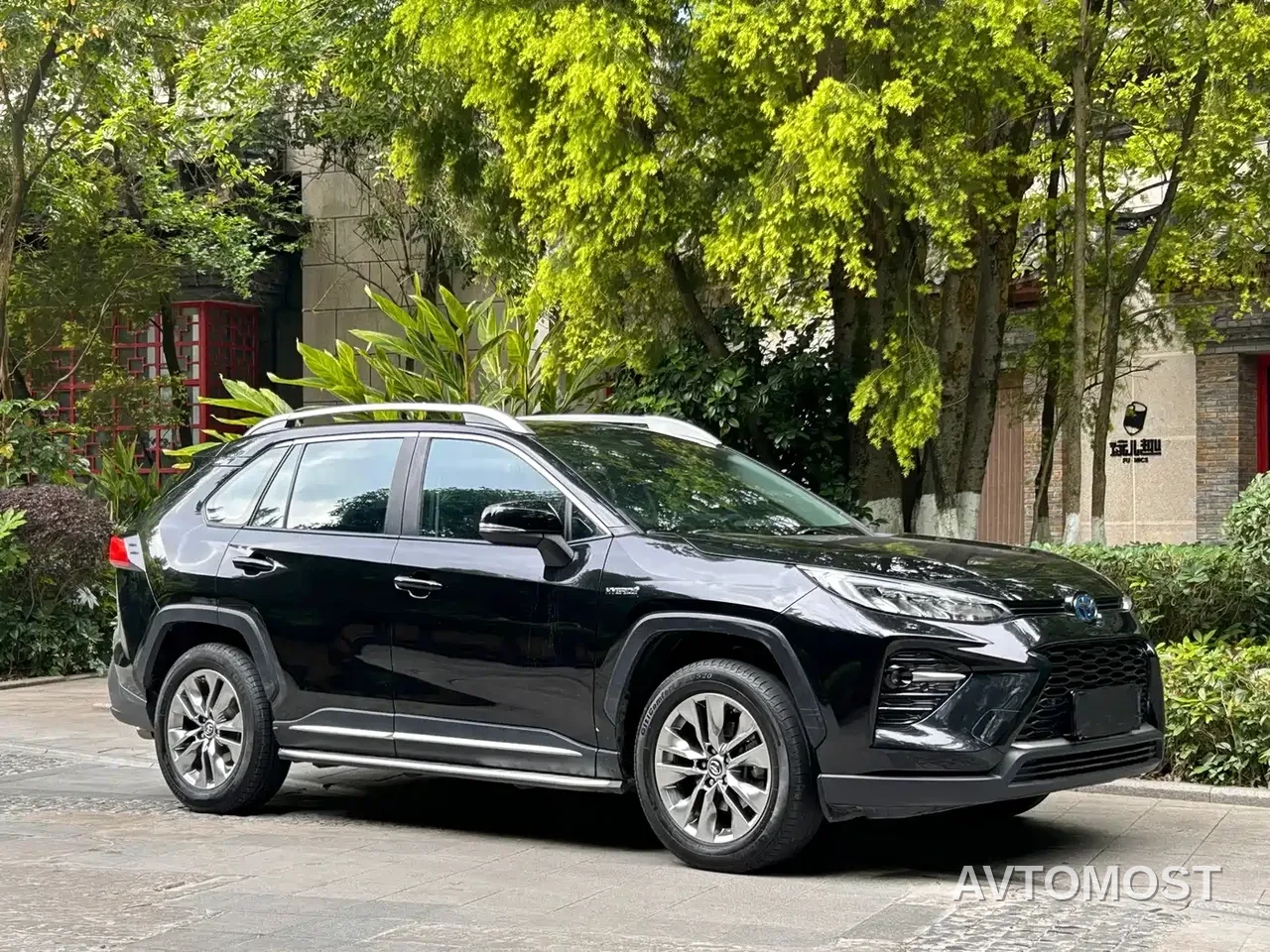 Toyota Wildlander 2022 Hybrid 2.5L E-CVT AWD Luxury Edition — фото 3