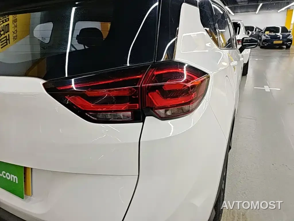Chevrolet Volando 2020 Mild Hybrid Redline 530T Automatic Premium Edition (5+2 seater) — фото 8