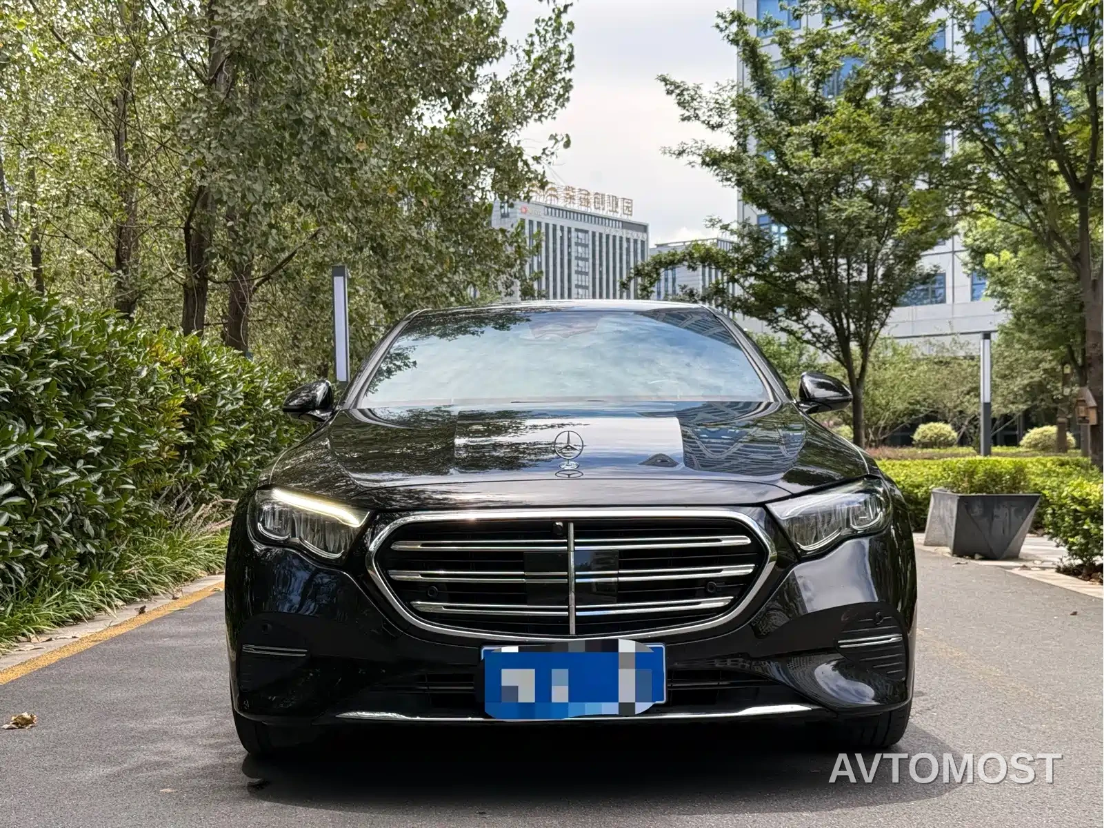 Mercedes-Benz E-Class 2024 Facelift E 260 L — фото 1