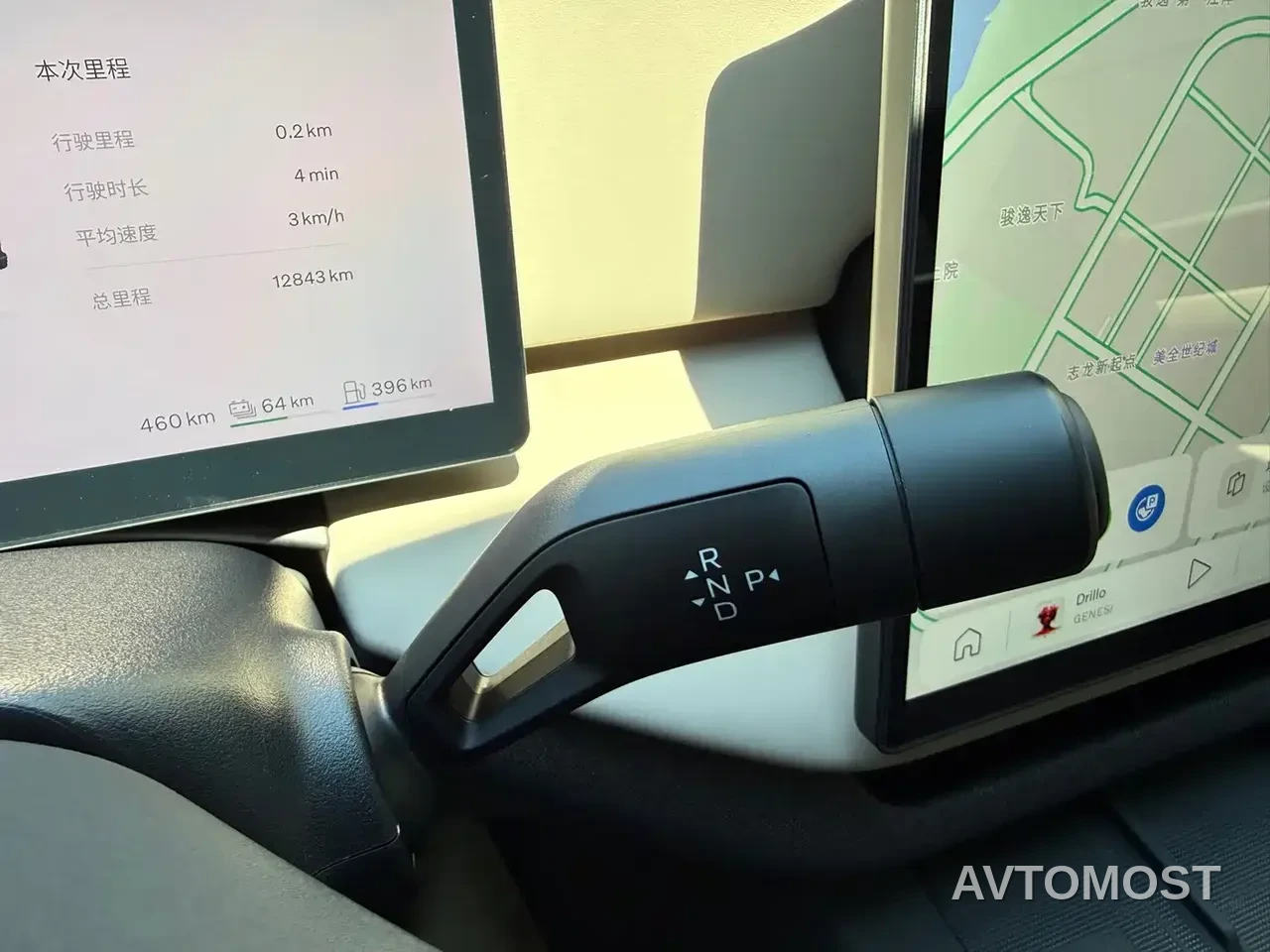 Volvo XC70 Plug-in Hybrid 2025 Standard — фото 13