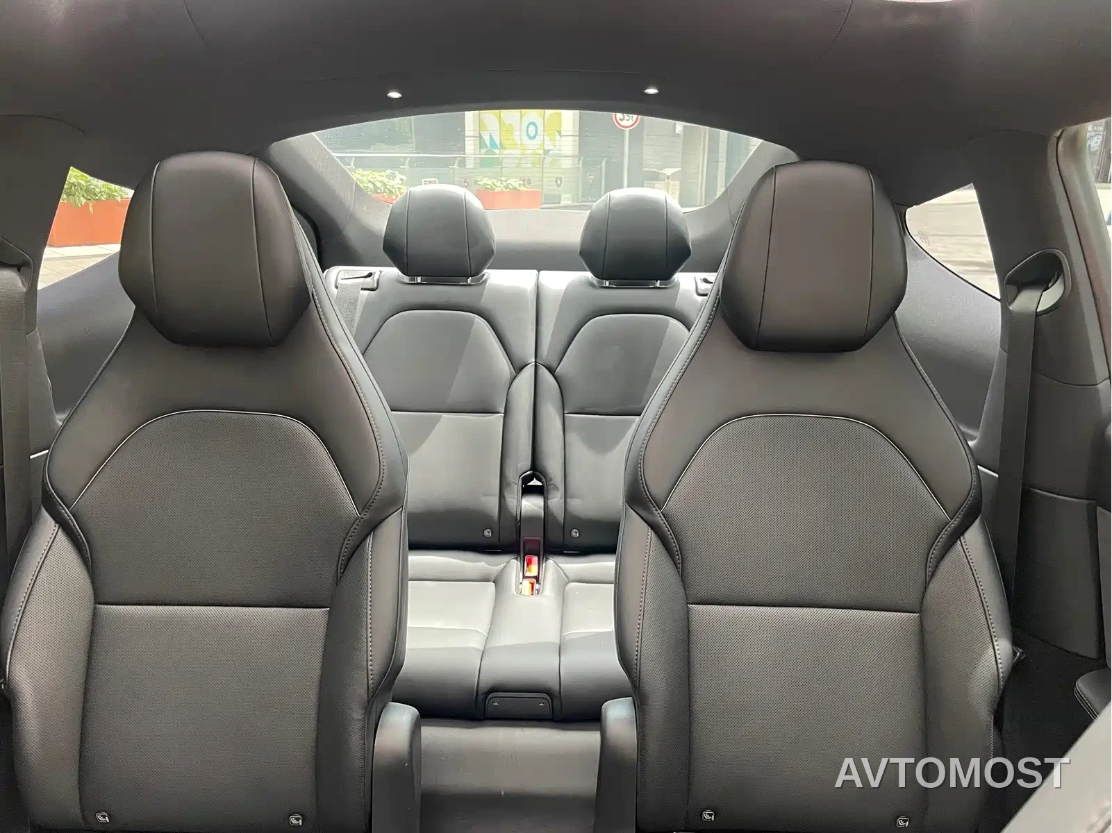 Tesla Model Y L 2025 Facelift Long Range AWD — фото 10
