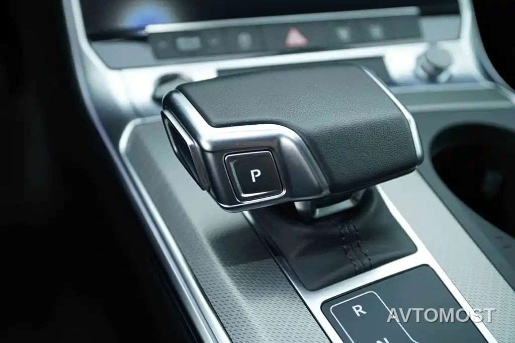Audi A6 (Import) 2023 Avant Pioneer 45 TFSI Premium Dynamic — фото 9