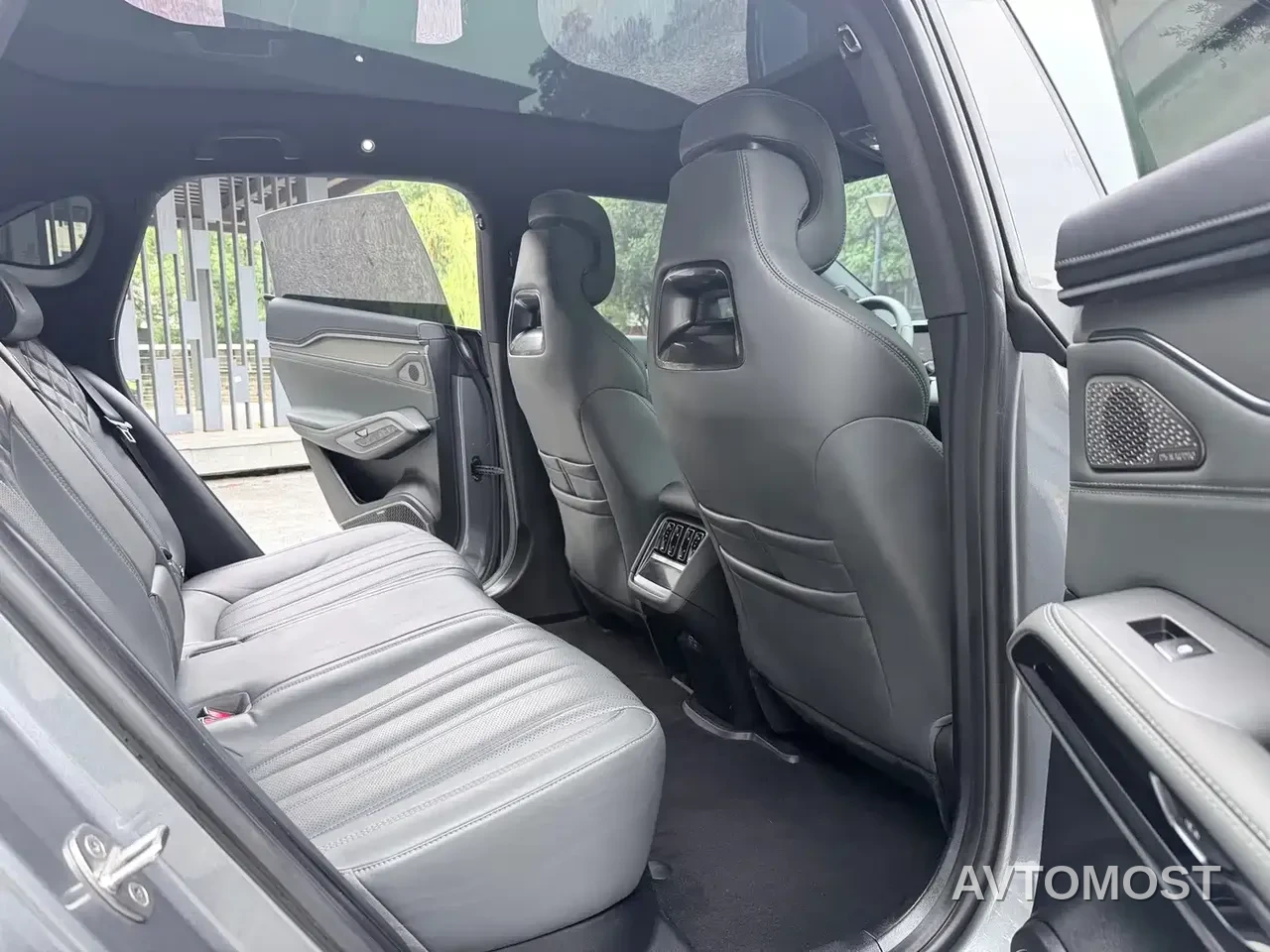 BYD Song L EV 2024 550km Excellence Type — фото 11