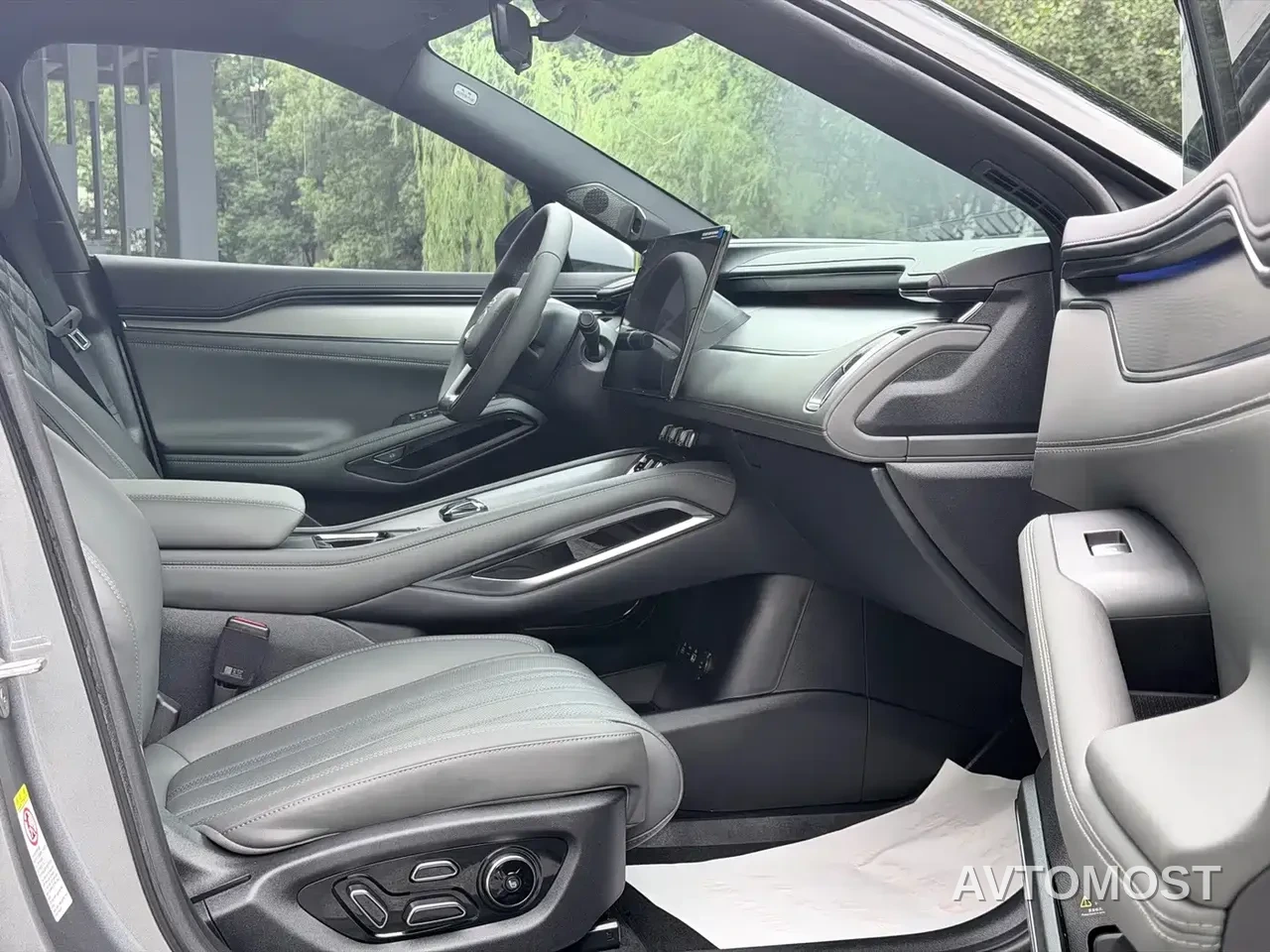 BYD Song L EV 2024 550km Excellence Type — фото 12