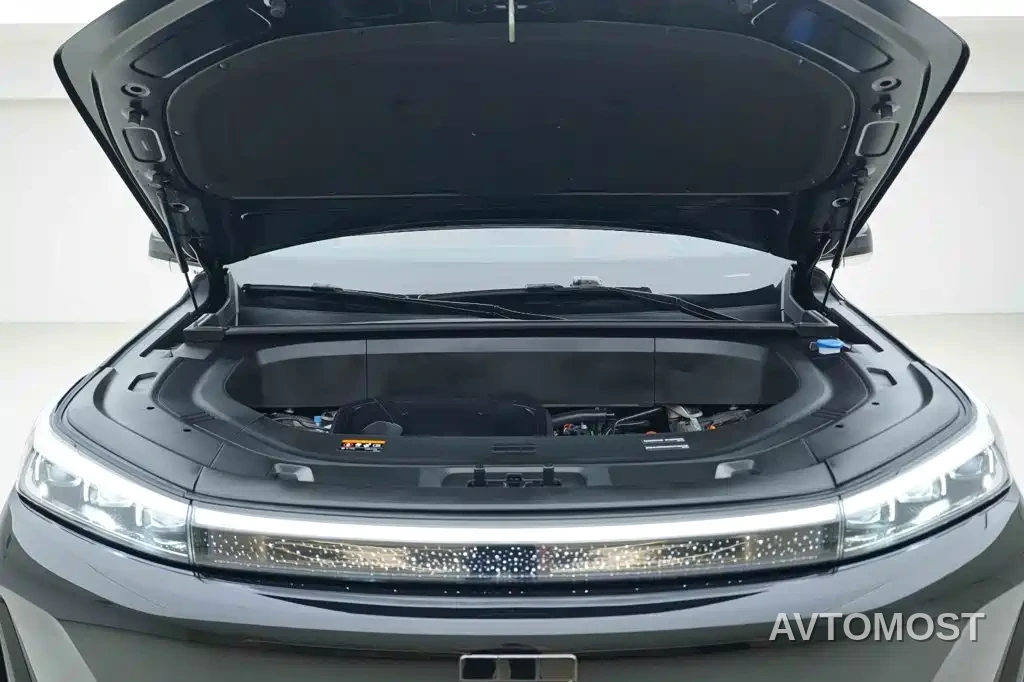 Geely Galaxy M9 2025 Base Model — фото 7