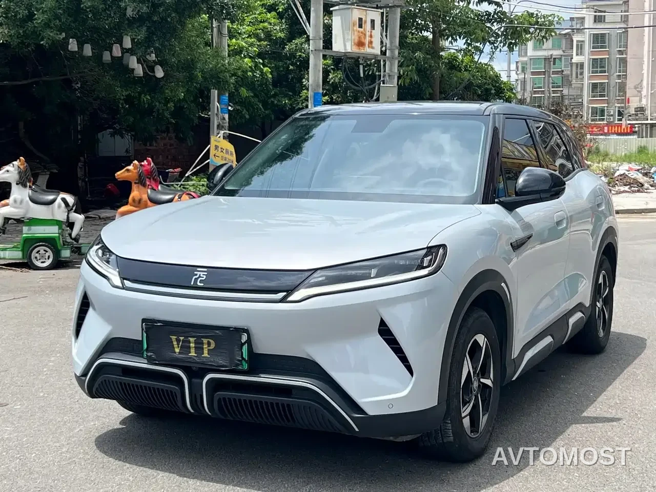 BYD Yuan UP 2024 401KM Leading Edition — фото 1