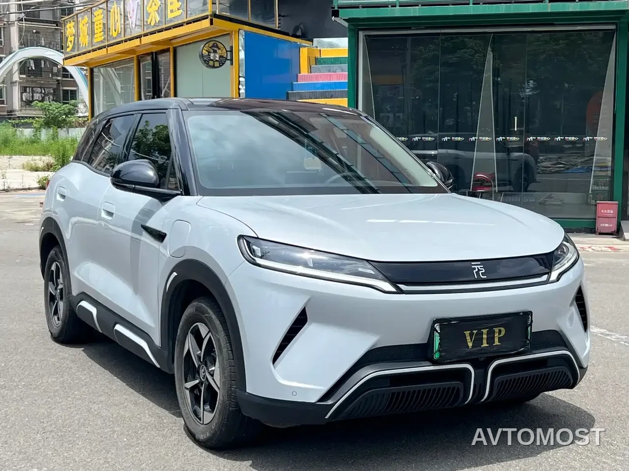 BYD Yuan UP 2024 401KM Leading Edition — фото 3