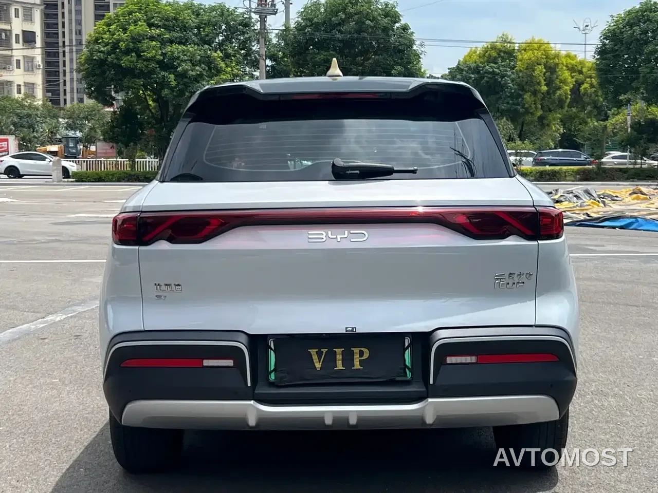 BYD Yuan UP 2024 401KM Leading Edition — фото 8